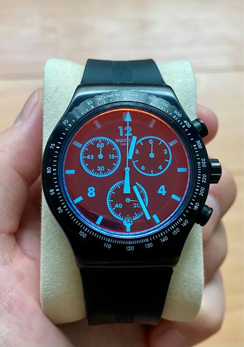 Часы Swatch “Crimson mystique”