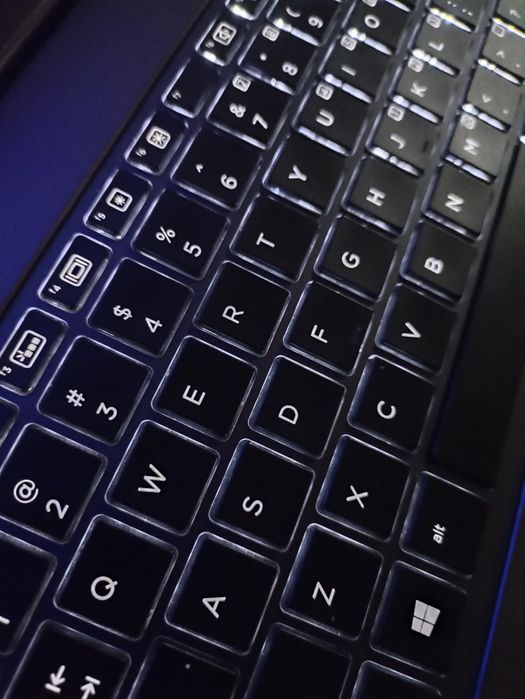 Hp zbook studio G3 full komplekt