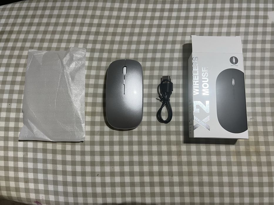 Бесшумная bluetooth мышка (аналог magic mouse) для Macbook silver