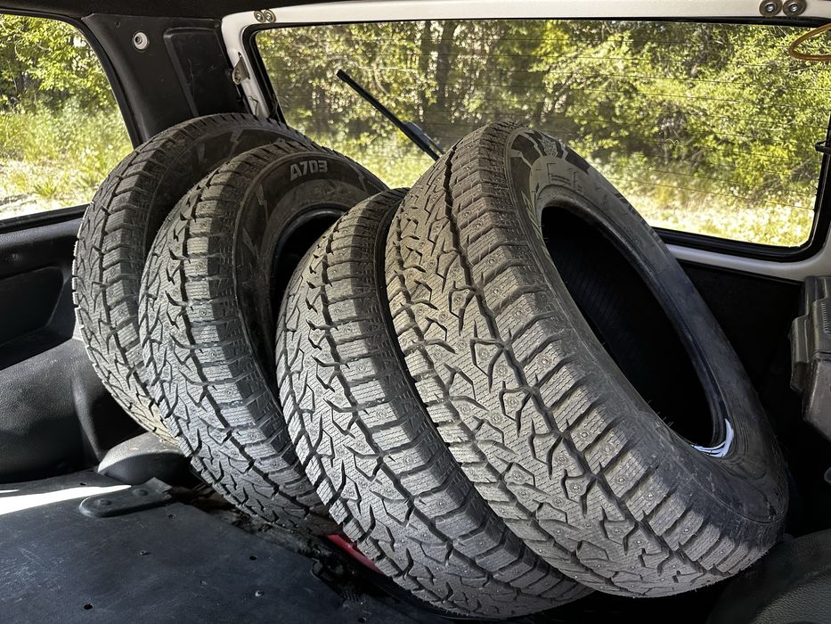 Продам новую резину 215/70/R16