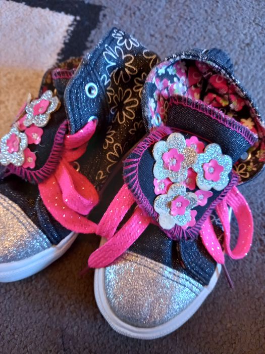 Очень удобные модные красивые кедики лёгкие