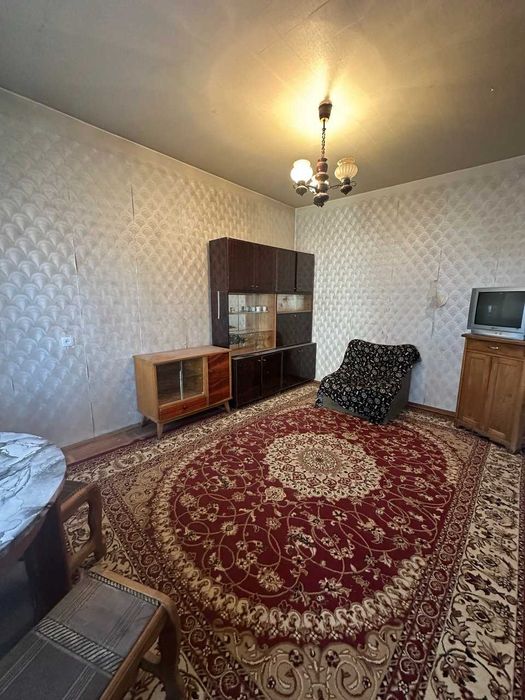 Сдаётся 3 комнатная квартира в Юнусабаде 2 квартал напротив Шохсарой