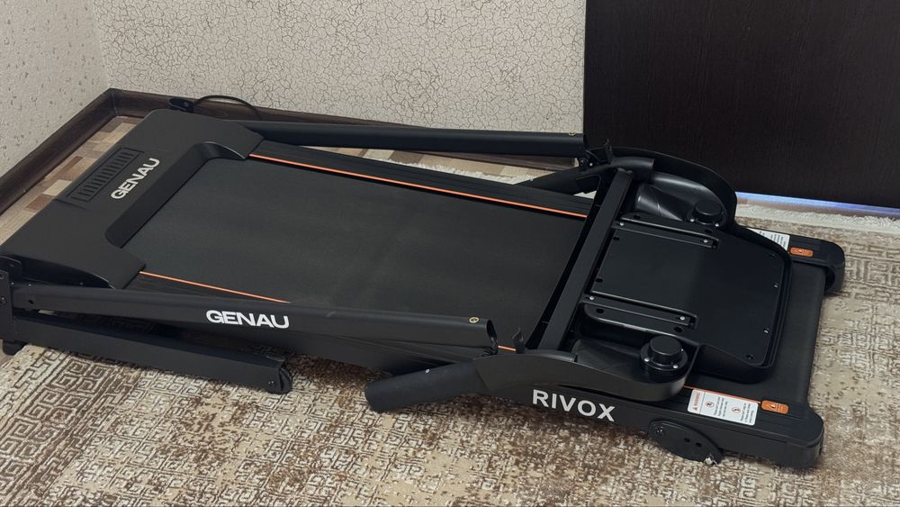 Беговая дорожка Genau Rivox