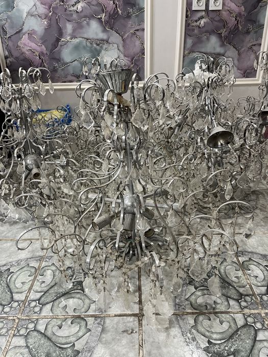 Продается люстра