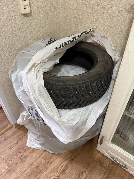 Продам шины в отличном состоянии