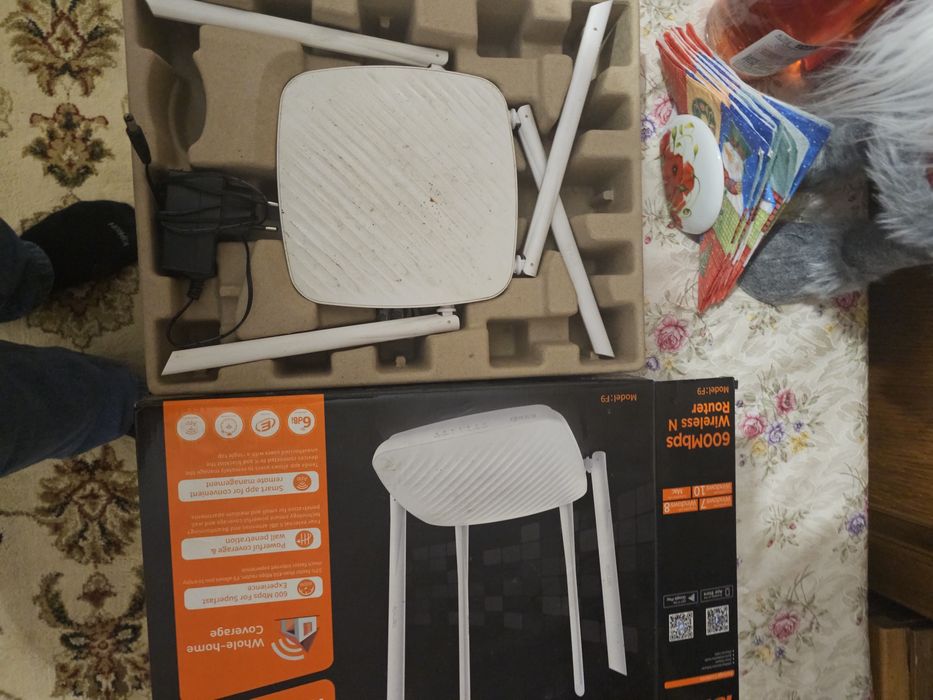 „Router WiFi Tenda F9 600 Mbps, 4 antene, semnal puternic