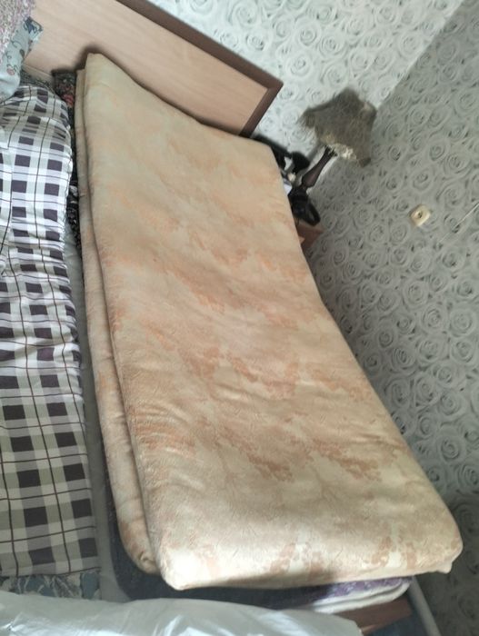 Продам матрасы на полуторку..