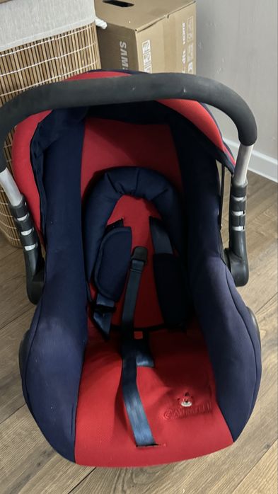 Кресло для ребенка в машину