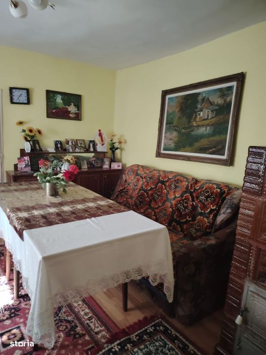 De Vanzare Casa zona Chercea