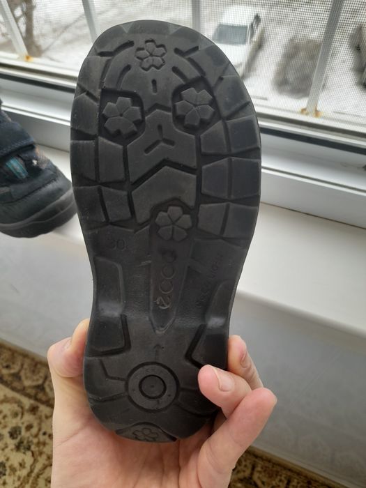 Продам весенние сапожки 30 р.