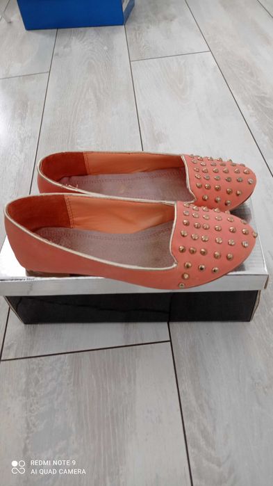 Летни балеринки с шипове