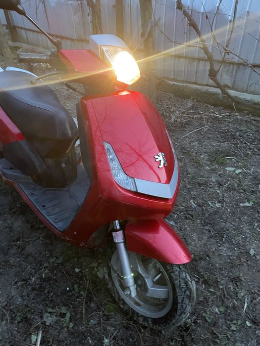 Scuter peugeot vivacity 3 4t cu acte