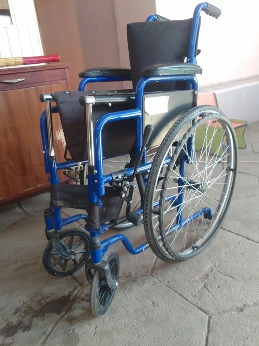Инвалидная коляска
