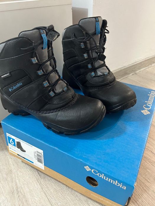 Cizme Columbia iarna marime 38