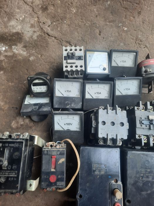 Продам амперметор,автоматы и вольтметры