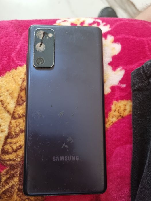 Vând samsung s20 fe