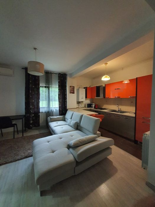 Proprietar, inchiriez ap.  2 camere, zona  Campus, parcare inclusă