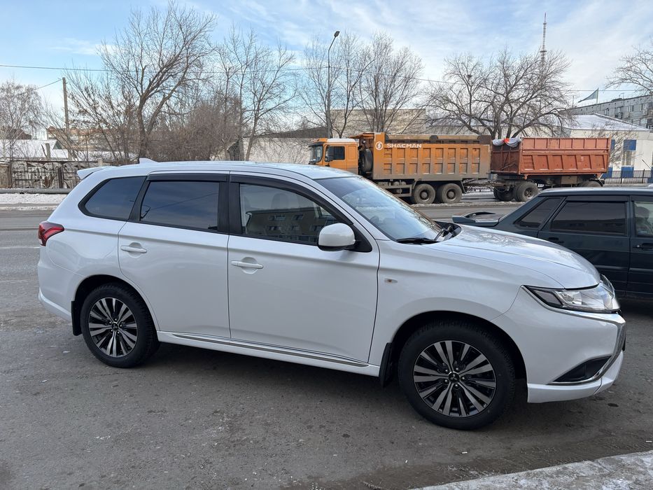 Мицубиши Оутлендер