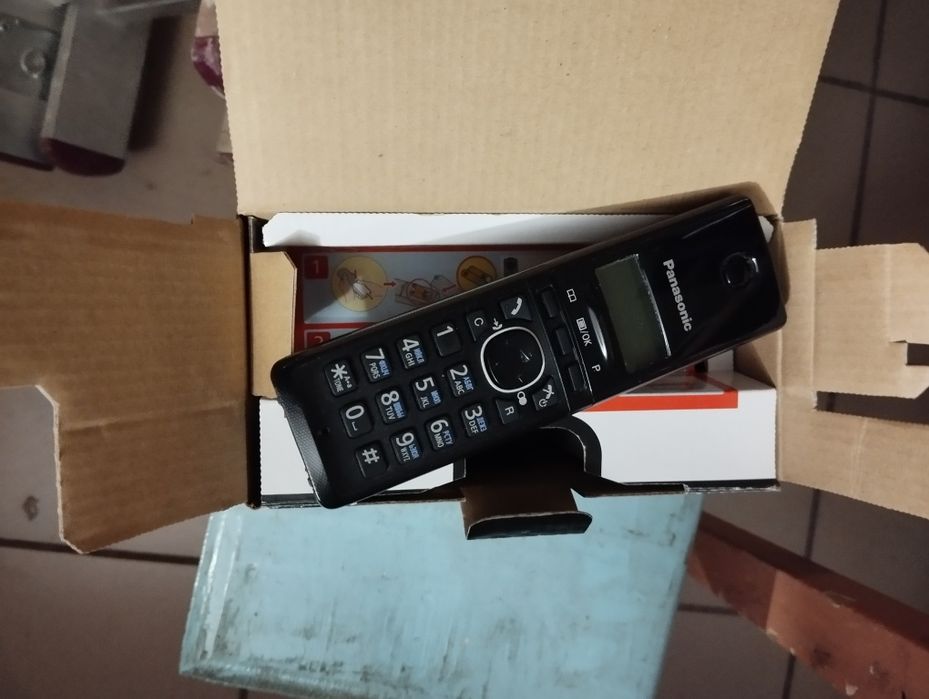 Продам домашний без проводной телефон