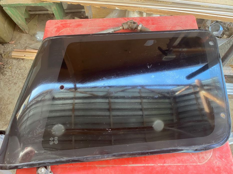 Стекло заднее правое на Prado 78 б/у