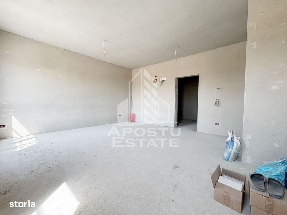 Apartament 2 camere de vanzare, etaj 1/3, Calea Urseni, Giroc