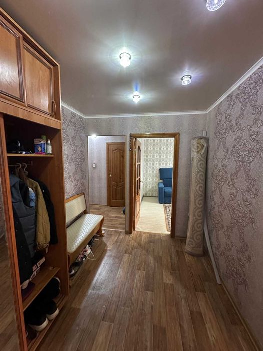 Продам трехкомнатную квартиру