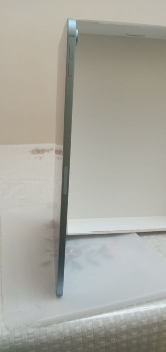 iPad Air 11-inch (M3)Wi-Fi +Cellular 128 GB Blue model A3267 apple.com