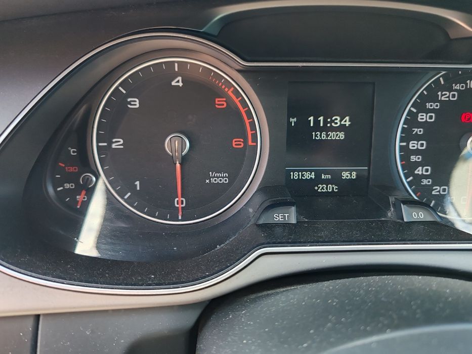 Vând Audi A4 b8 din 2014.