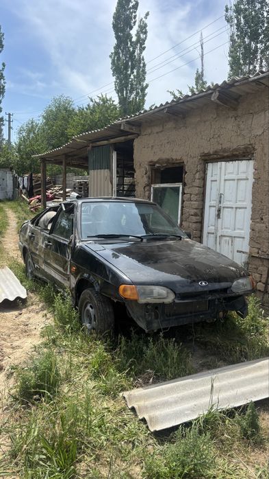 Ваз 2115.        .