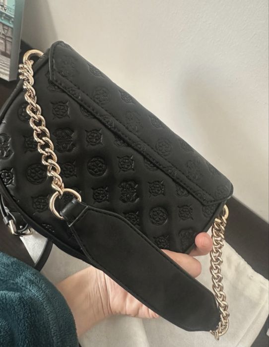 Geanta neagra Guess