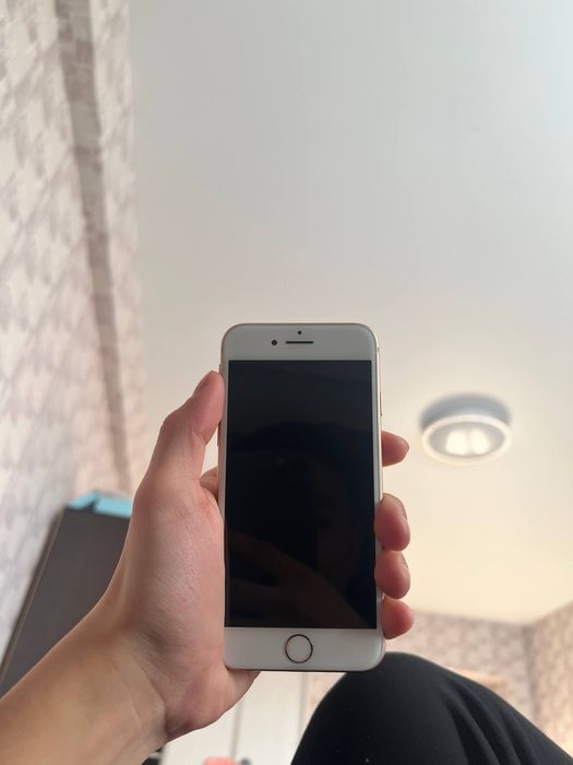 Продам айфон 8 256гб