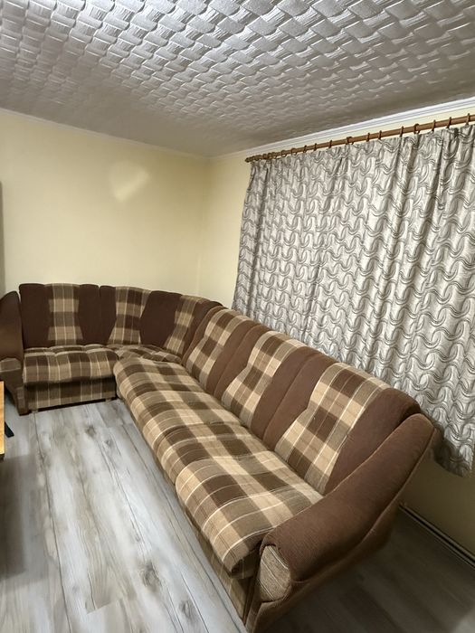 Coltar extensibil cu lada