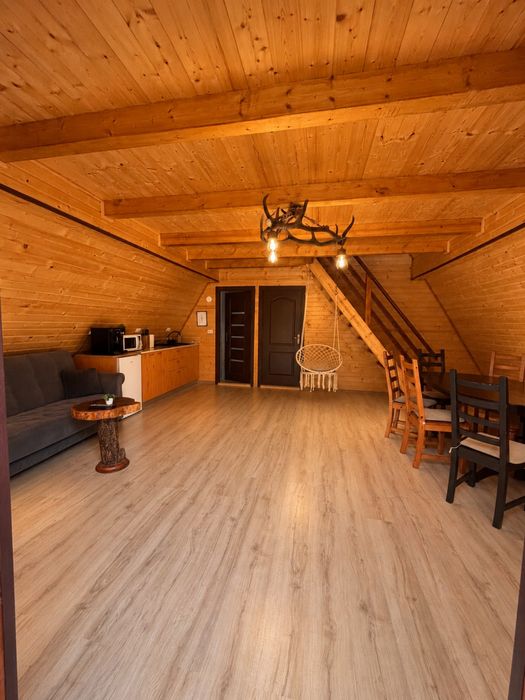 Cabanǎ de inchiriat A-Frame în Albac – râu, pădure, ciubăr & saună | Până la 16 persoane