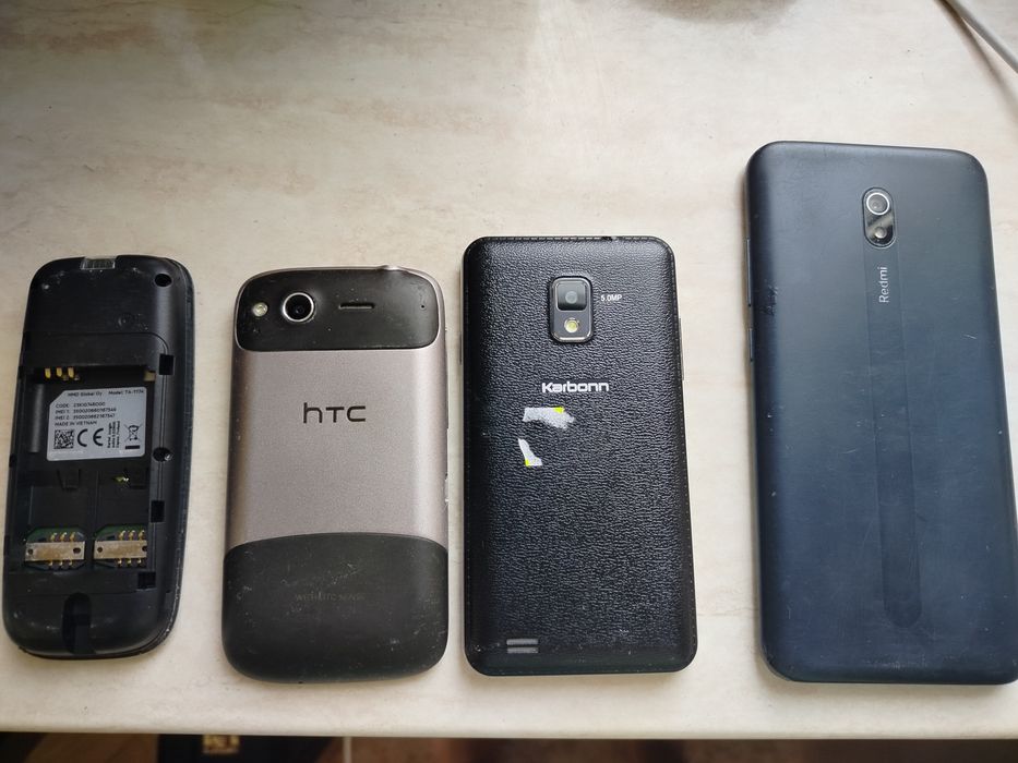 Телефони за части