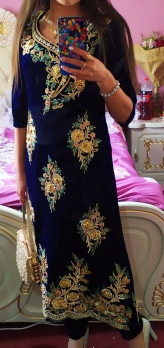 Вечерние платья.