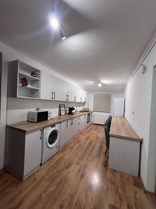 Inchiriez aprtament in regim hotelier 2 camere cu parcare privata!