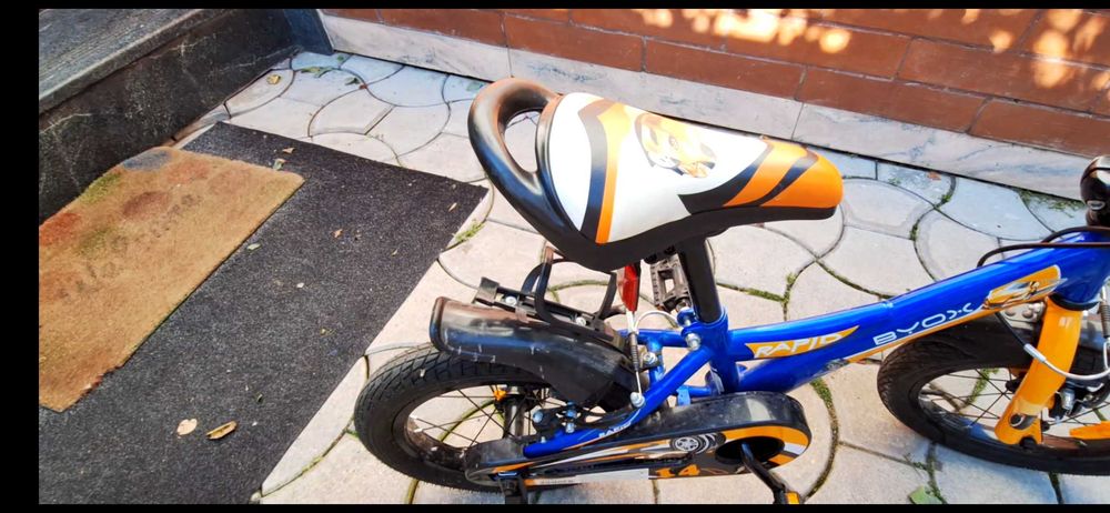 Vând bicicleta Byox 14 inch, folosita foarte putin, aproape noua