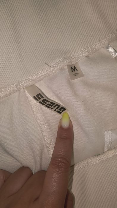 Guess дамски спортен панталон, размер М.