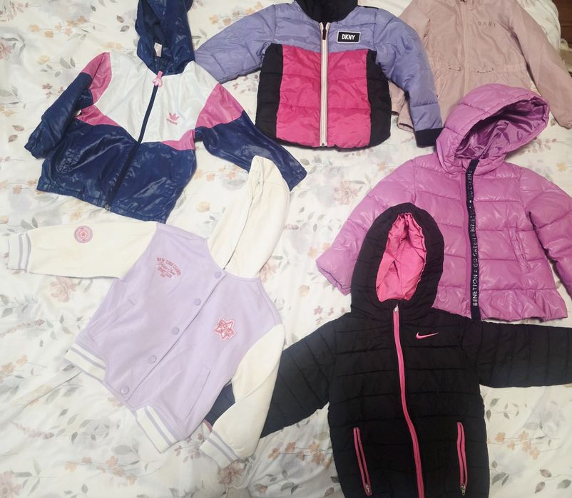 Екипи,якета и обувки за 3-4години момиче
