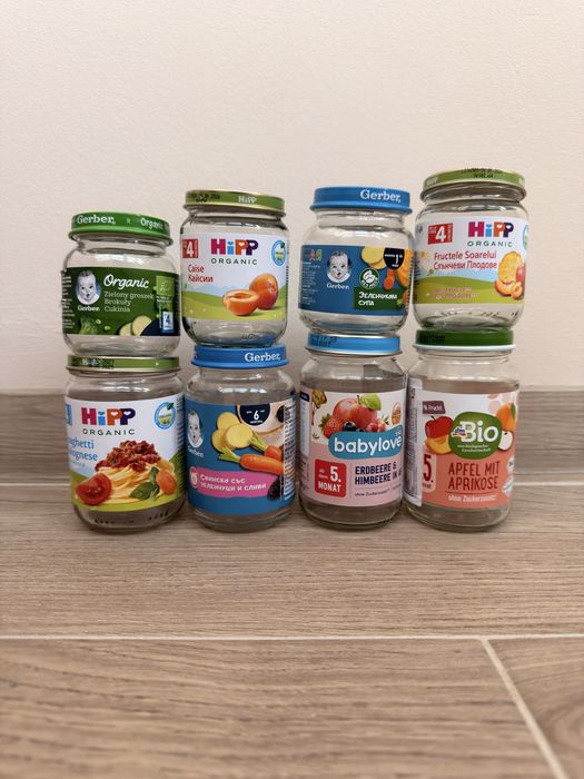 ПОДАРЯВАМ бурканчета от бебешки пюрета