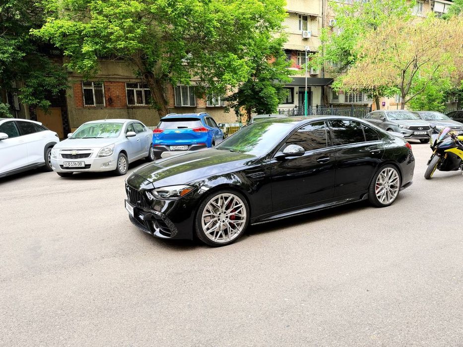 Mercedes-Benz AMG C63 SE performance