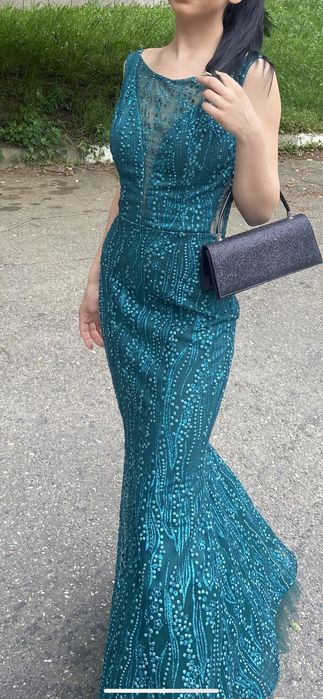 Официална  рокля