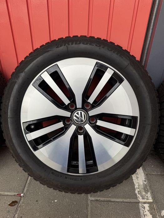 Jante  Bicolore Vw Passat  GTE Touran Caddy 215/55/17 Iarnă 5x112