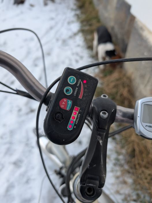 Vând bicicleta electrica