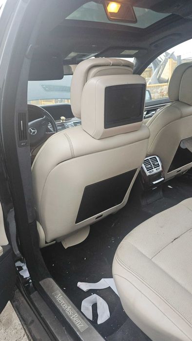 Dezmembrez Mercedes S class W221 facelift S350 S450 S500 4matic