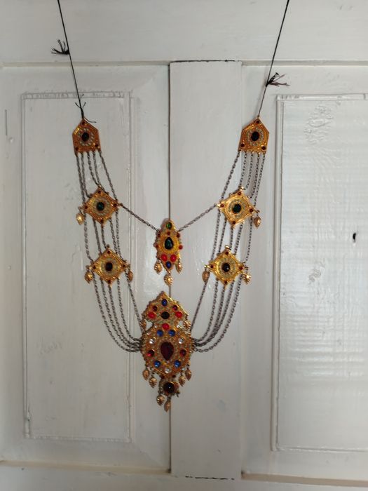 Antikvar zebigardon sotiladi