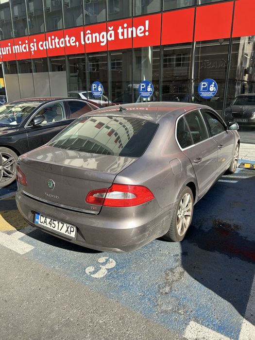 SKODA Superb 2010 — imagine 5