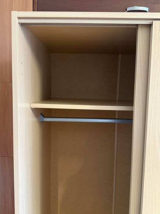 Гардераб, компактен с две плъзгащи врати