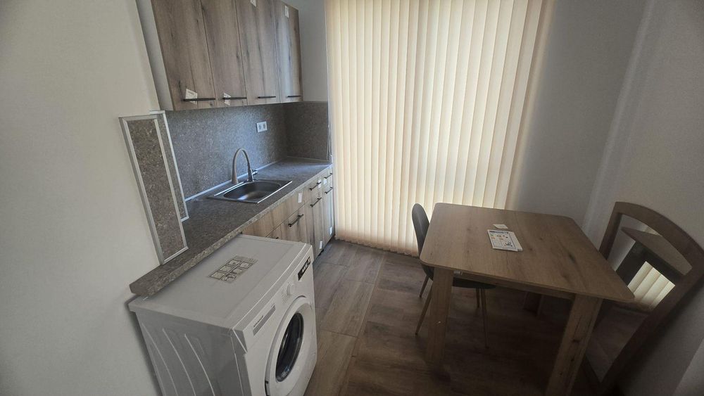 Дава се под наем Тристаен апартамент в София, Малинова долина - 88 кв.м за 767 € - Снимка #2