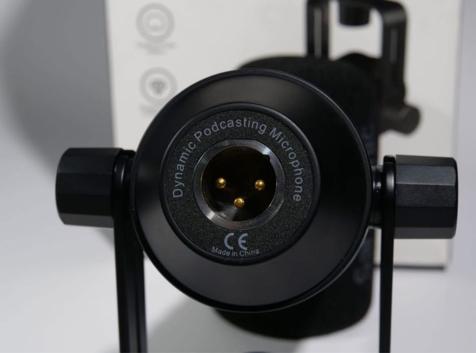 Микрофон для Подкаст съёмок Saramonic SR-BV1